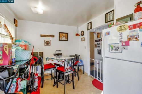 3201 Arkansas St, Oakland CA 94602-3707 exterior