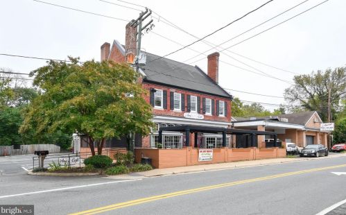 103 Cambridge St, Fredericksburg, VA 22405-1923