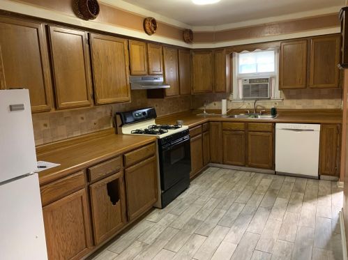 3032 163rd Pl, Hammond IN  46323-1116 exterior