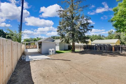 125 Gladstone St, San Dimas CA 91773-1828 exterior