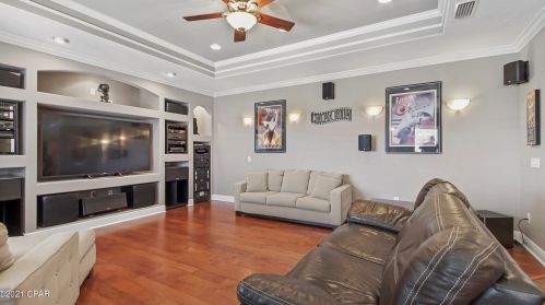 1724 40th Pl, Lynn Haven FL  32444-5304 exterior