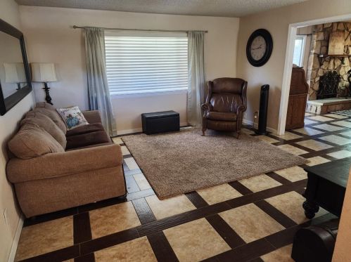 413 Turner Rd, Lodi CA  95240-0530 exterior