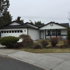 20226 Star Ridge Ct, Bend, OR 97701-9011