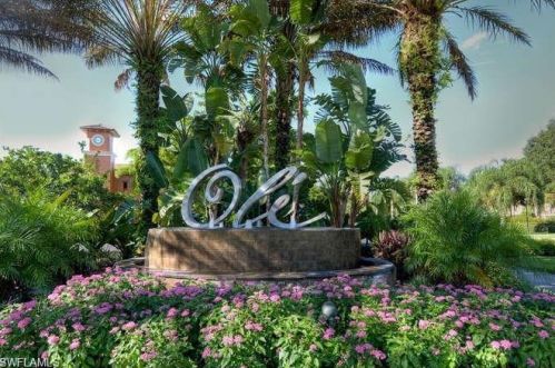 9095 Covina Dr, Naples, FL 34113-3292