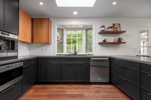 945 Aleeda Ln, Santa Barbara CA  93108-1900 exterior
