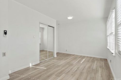 819 Glendale Ave, Glendale CA 91205-3316 exterior