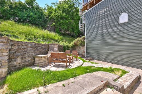 1255 Pike St, Covington KY  41011-2136 exterior