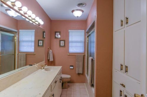 4500 Westlake Dr, Fort Worth TX  76109-4936 exterior