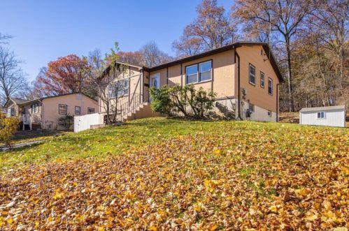 66 Lilburn Dr, Garnerville, NY 10923-1002