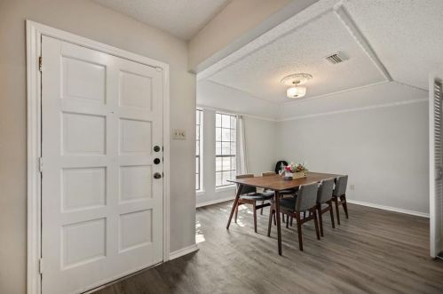 1013 Bridle Dr, Richardson, TX 75081-2510