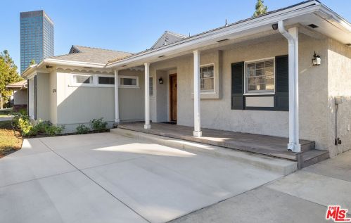 3710 Willowcrest Ave, North Hollywood, CA 91604-3923