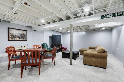 3028 77 St, Milwaukee WI 53222-5018 exterior