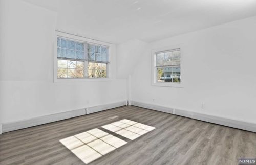 296 Ramapo Valley Rd, Oakland NJ  07436-1817 exterior