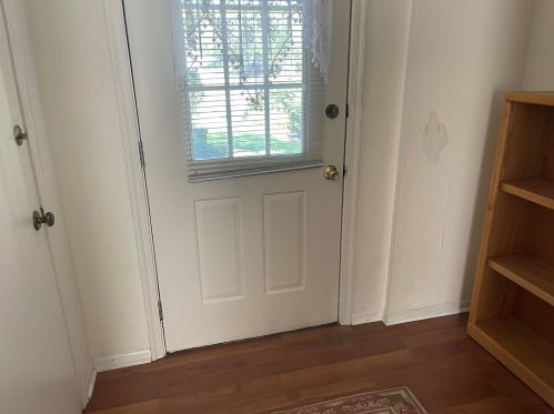 210 Cobblestone Ct, Newport, KY 41076-1882