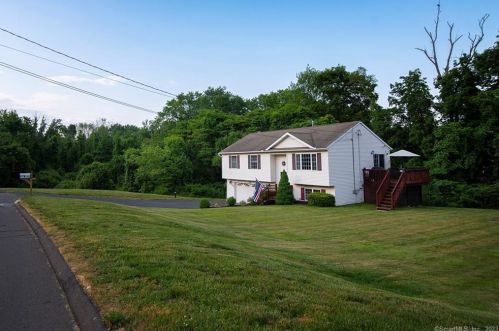 20 Tomlinson Ave, Terryville, CT 06786-4631