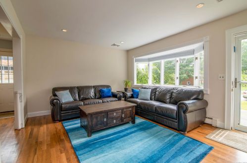 16 Longview Dr, East Quogue NY  11942-3613 exterior