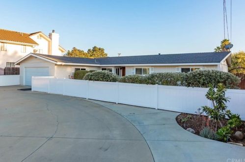 922 Patterson Rd, Santa Maria CA  93455-5004 exterior