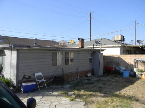 3528 Valley Way, Riverside CA  92509-1447 exterior