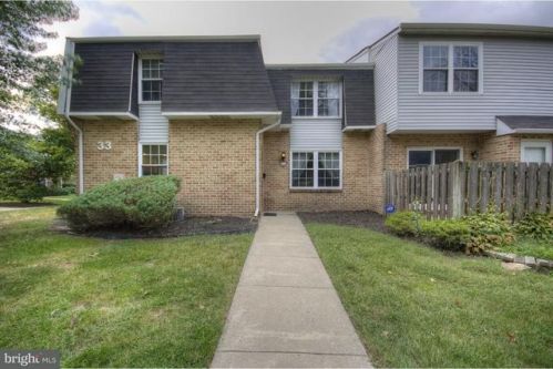3105 Harbour Dr, Palmyra, NJ 08065-2215