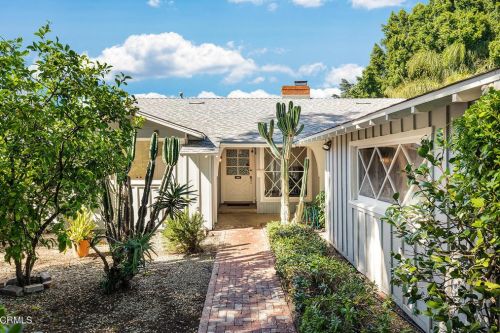 15501 Huston St, Van Nuys, CA 91436-1630