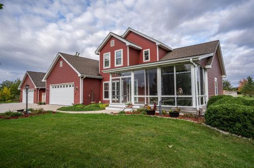 1037 Cox Rd, Kansasville, WI 53139-9732