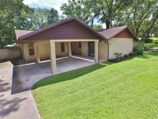 1304 Taylor Rd, Seffner, FL 33584-4556