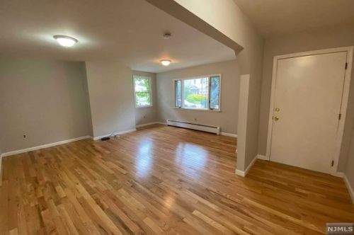 200 Montgomery St, Bloomfield NJ  07003-4926 exterior