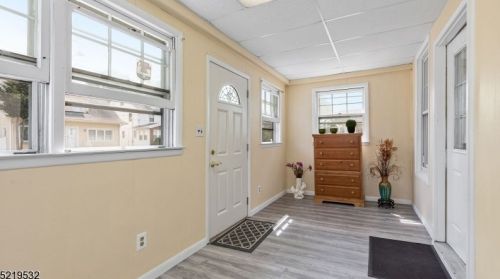 47 Hollywood Ave, Industrial Hillside, NJ 07205-2444