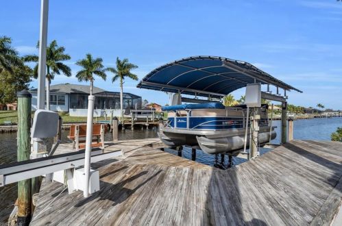 4402 12 Pl, Cape Coral FL  33904-5342 exterior