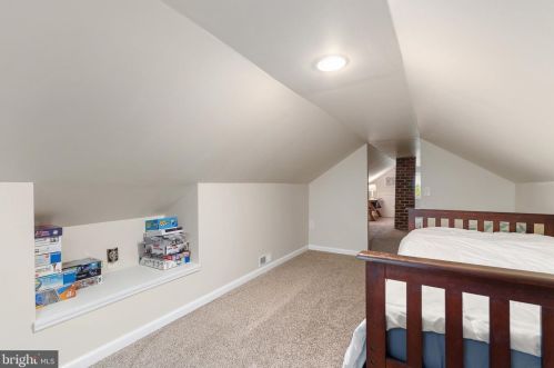 10 Cedar Ave, Berlin Boro NJ  08009-1302 exterior