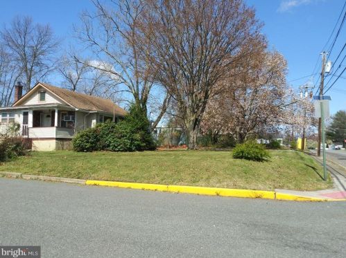 335 Majestic Ave, Gloucester, NJ 08031-1480