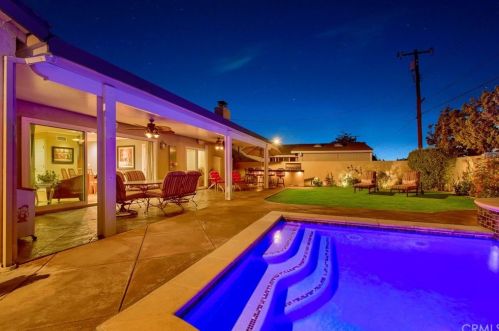 1217 Carleton Ave, Orange, CA 92867-3869
