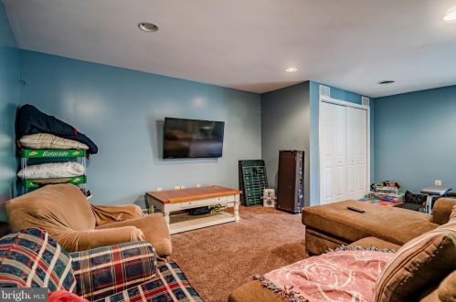 222 Clarkdale Ln, Gilbertsville PA  19525-9357 exterior