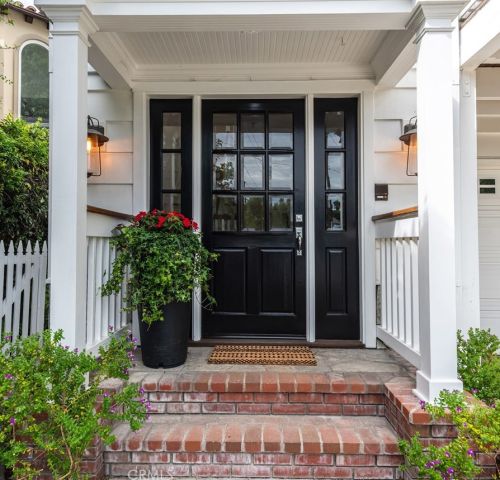 593 26th St, Manhattan Beach CA  90266-2208 exterior