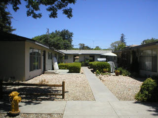 212 Johnson St, Modesto CA  95354-0678 exterior