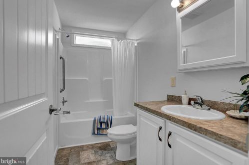 5 Laurie Dr, Lees Cross Roads PA  17257-8150 exterior