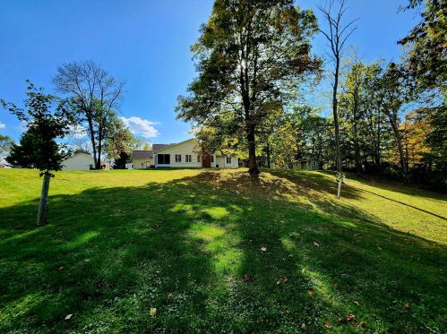 5985 Creek Rd, Washington Ch OH  43160-9726 exterior