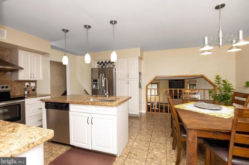 1404 Southwind Way, Dresher PA  19025-1026 exterior