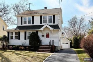 78 Kensington Ave, Norwood, NJ 07648-1909