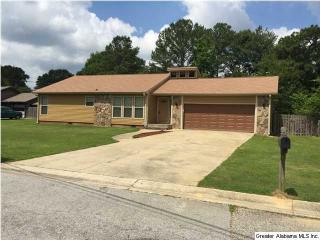 1213 Bunting Dr, Alabaster AL  35007-9165 exterior