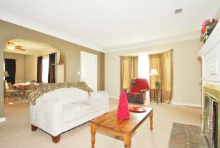 3265 Grant Ave, Fresno, CA 93702-1910