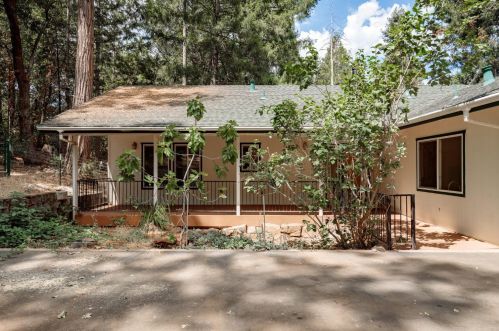 5522 Fairview Ct, Michigan Bluff, CA 95631-9750