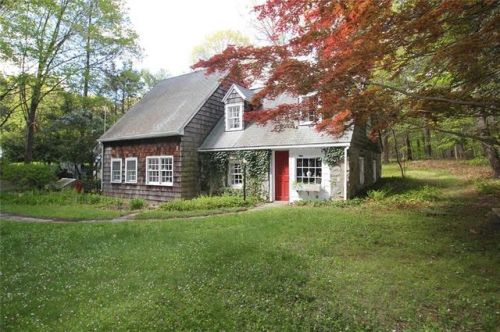 56 Burr St, Bridgeport, CT 06612-1616