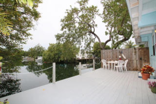 102 Gulfview Dr, Plantation Key, FL 33036-4114