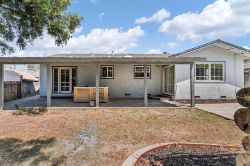 226 Oregon St, Ripon CA  95366-2145 exterior