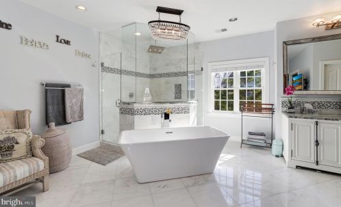 19376 Ml Dm Pl, Leesburg VA 20176-1637 exterior