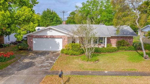 34 Woodlake Dr, Daytona Beach FL  32129-4050 exterior