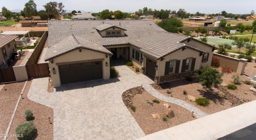7544 Peppertree Dr, Gilbert AZ  85298 exterior