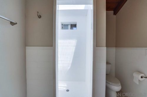 1690 Gustavo St, El Cajon CA 92019-3408 exterior