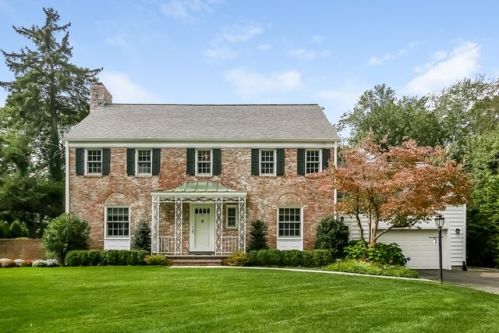 23 Brite Ave, Scarsdale, NY 10583-2338